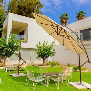 https://dimona-suites-apartamentos-turisticos.hotelsinnerja.org