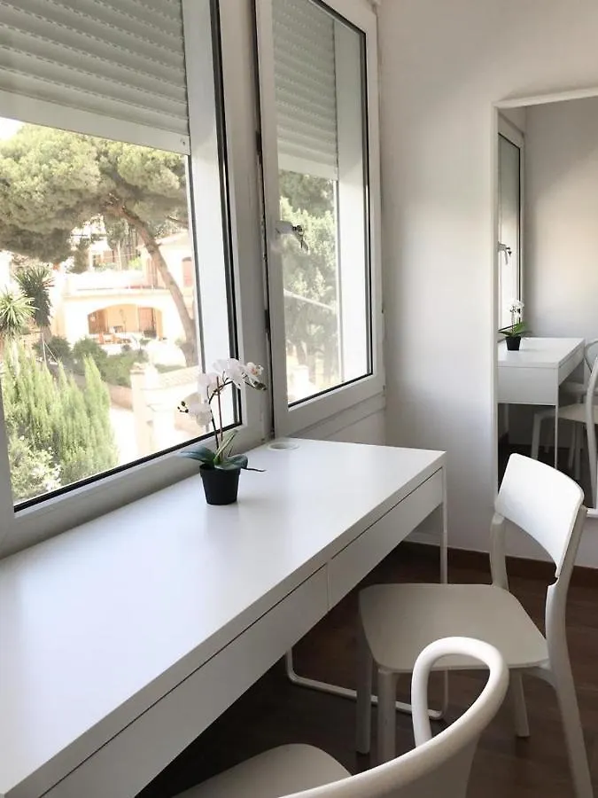 Carihuela Beach Suite Apartment Torremolinos