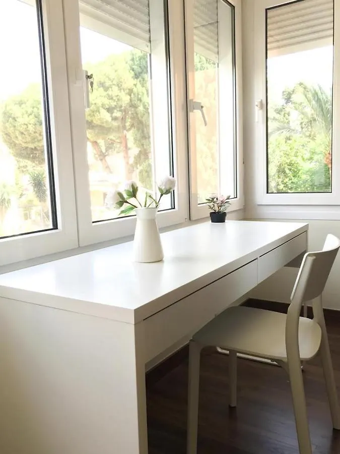Carihuela Beach Suite Apartment Torremolinos 0*,